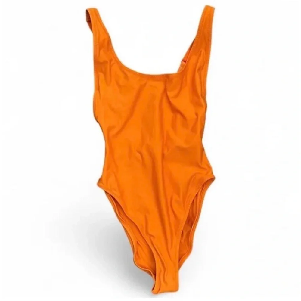 Skims *NWT Signature Swim Scoop Neck One Piece | XS